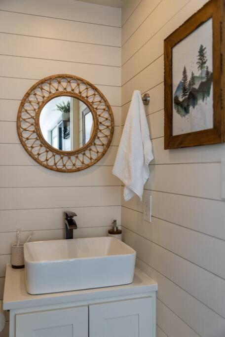New The Sunset Luxury Container Home 프레드릭스버그 외부 사진